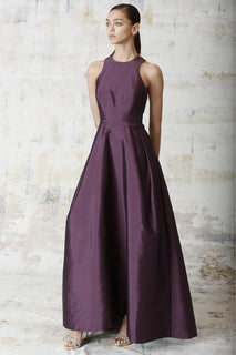 Say hello to the peekaboo hem!