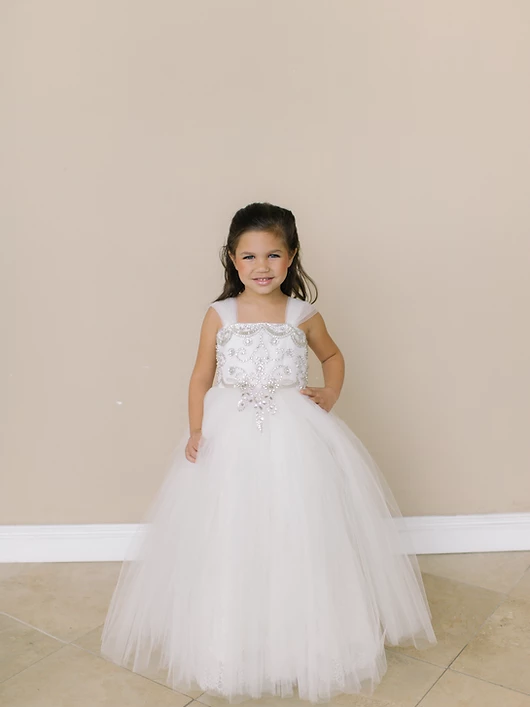 bridesmaid dresses accessories Winter Bridesmaids  The Newport Bride